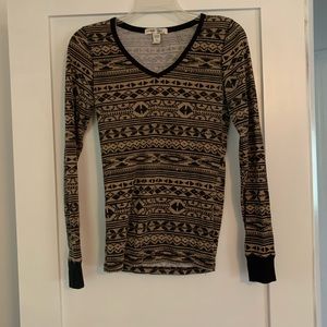 Tribal thermal v neck shirt